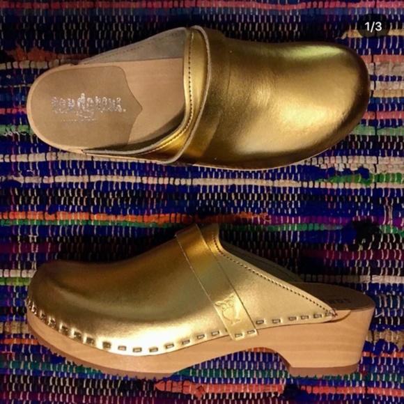Sandgrens Shoes - SANDGRENS Tokyo Metallic Gold Clogs